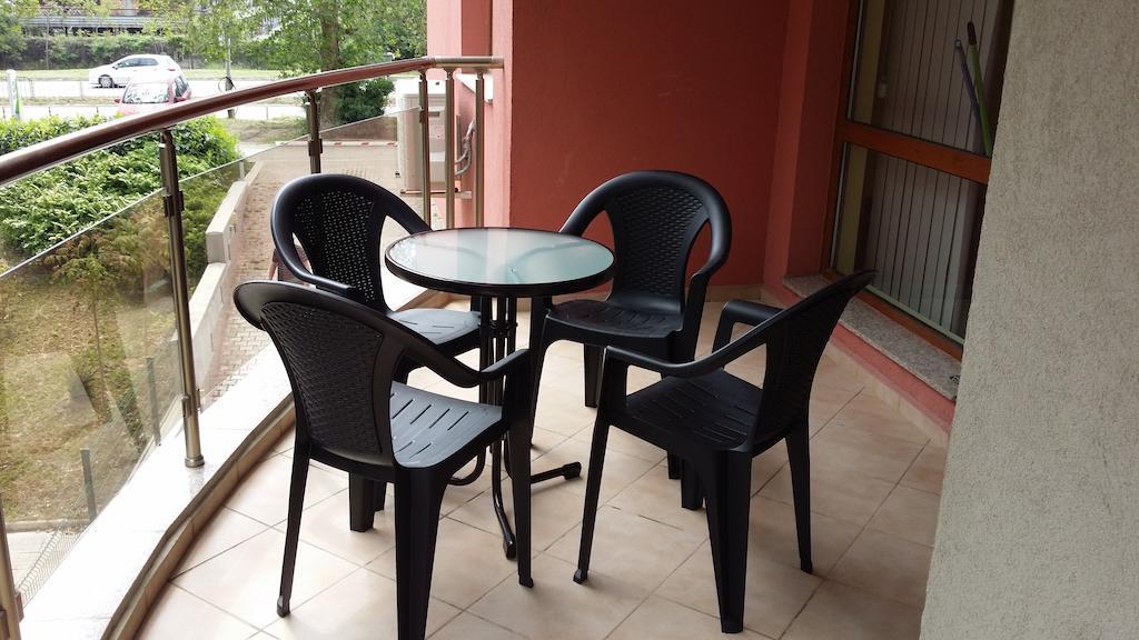 Black Sea Brееze Apartment Varna Buitenkant foto
