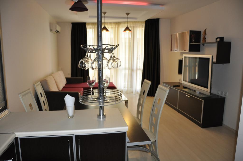 Black Sea Brееze Apartment Varna Buitenkant foto